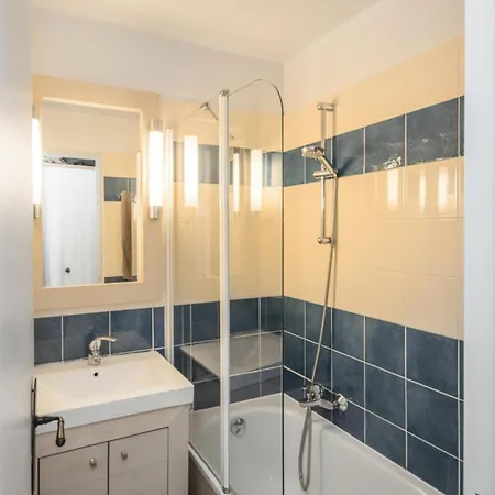 La Pinede - Maeva - 4 Personnes - Selection Mae-7619 * Йер